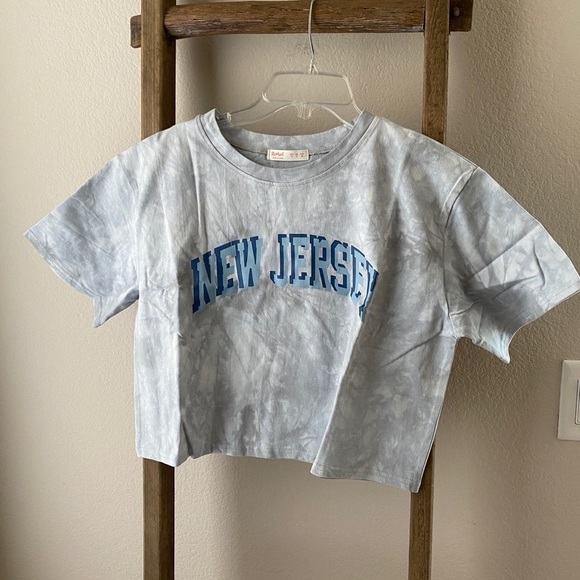 ROMWE Tops - NWOT ROMWE - tie dye graphic tee New Jersey size M